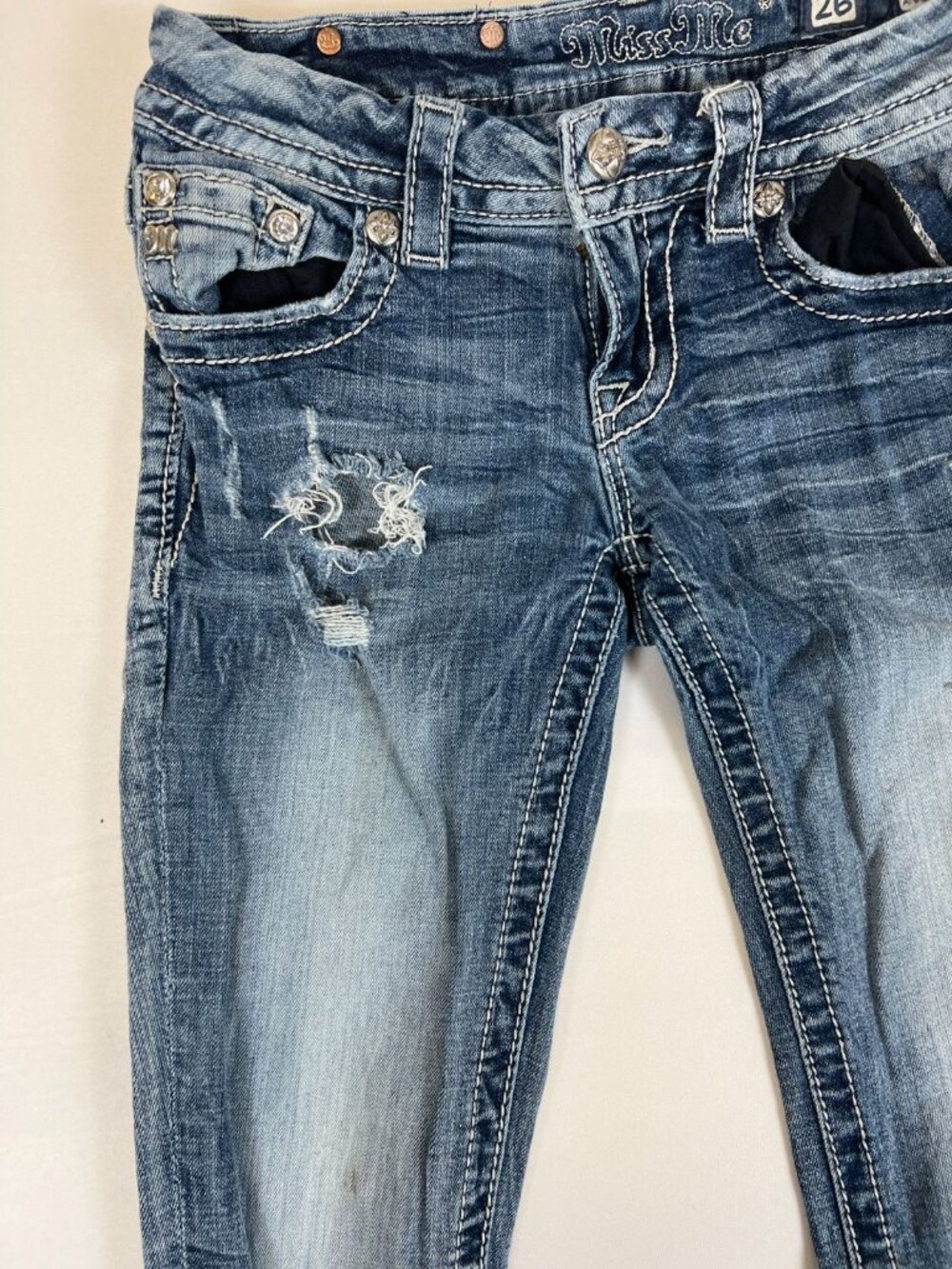 Miss Me Women 26 29 Inseam Ankle Skinny Blue Denim Distressed Embellished Pocket - Picture 4 of 11